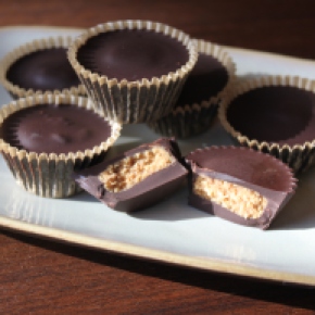 Low Carb Dark Chocolate Almond Butter Cups
